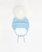 Bonnet en tricot bleu bébé