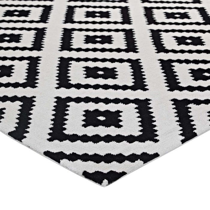 Alika Abstract Diamond Trellis Area Rug