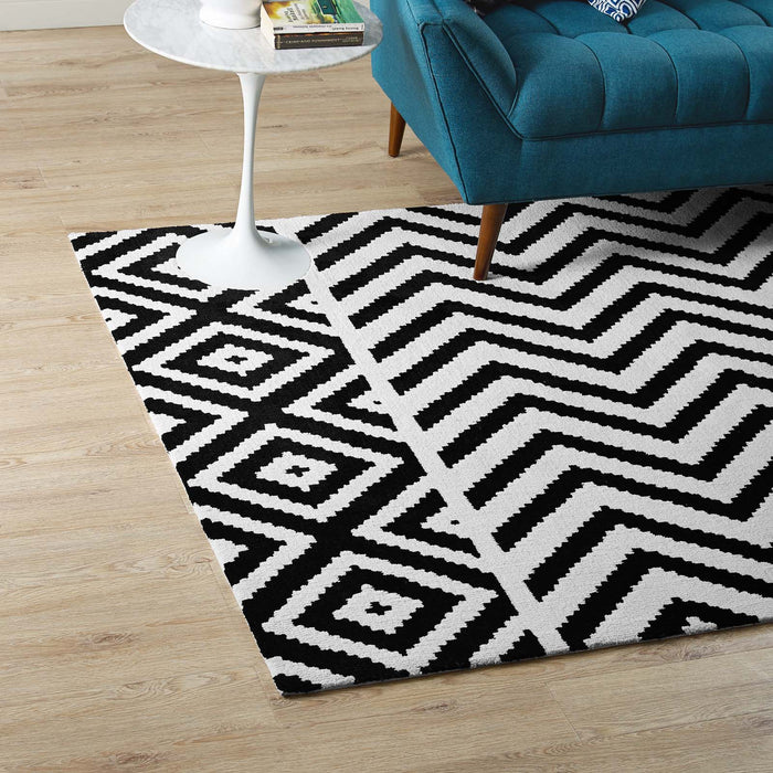 Ailani Geometric Chevron / Diamond Area Rug