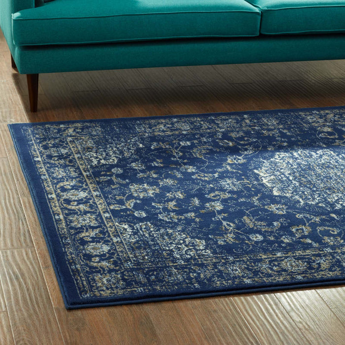 Lilja Distressed Vintage Medallion Area Rug