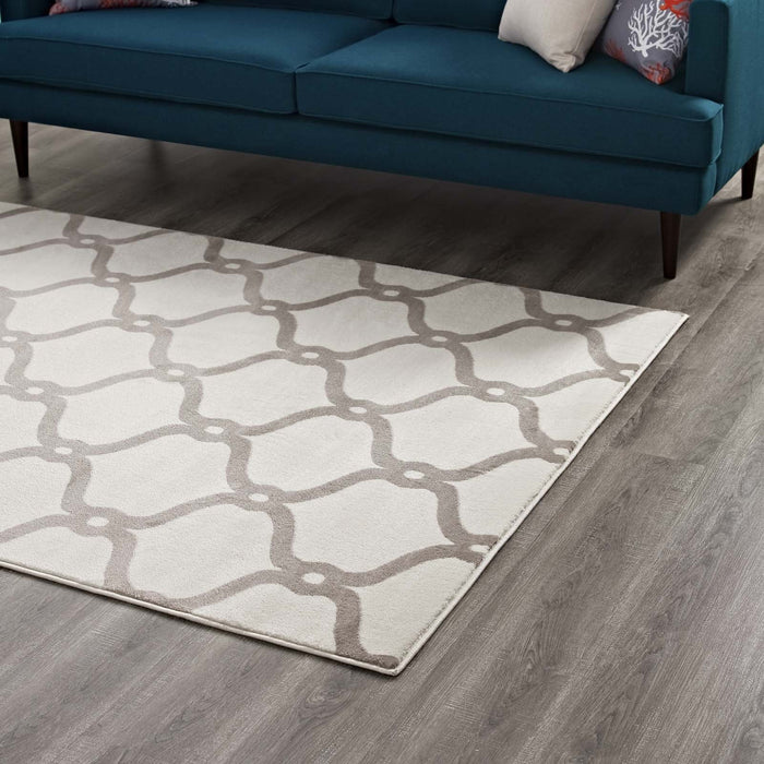 Beltara Chain Link Transitional Trellis Area Rug