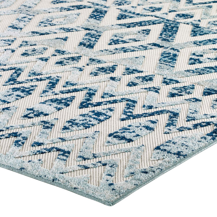 Reflect Tamako Diamond and Chevron Moroccan Trellis Indoor / Outdoor Area Rug