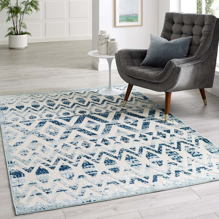 Reflect Tamako Diamond and Chevron Moroccan Trellis Indoor / Outdoor Area Rug