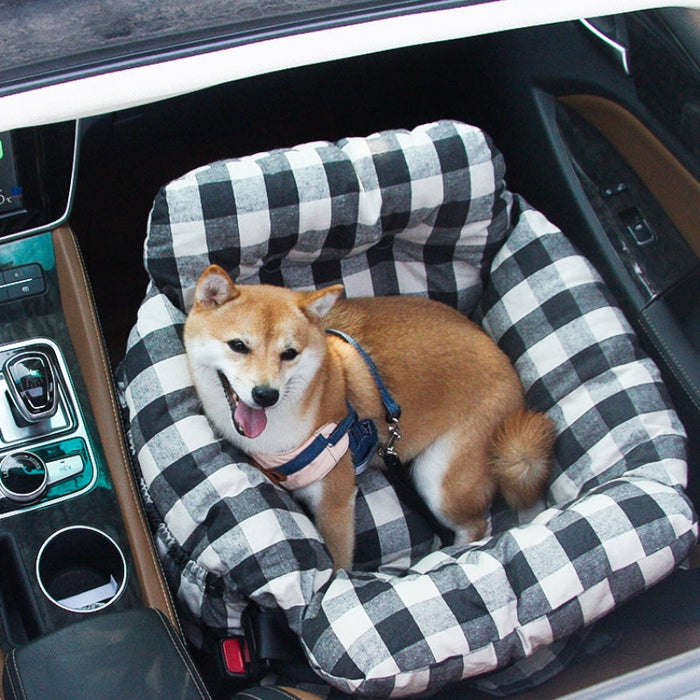 Cozy Dog Nest, Car Travel